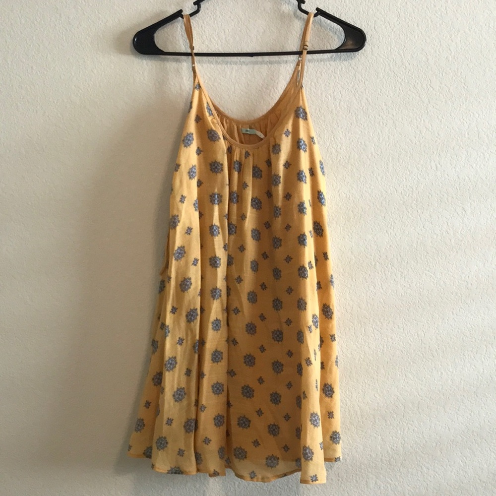 URBANOUTFITTERS Yellow Scoop Neck Summer Dress